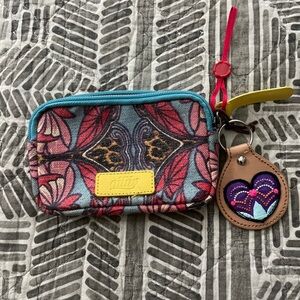 🔥 New listing 🔥 Oilily change purse with keychain
